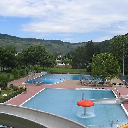 Gastehaus Petra Klein 4* Креф